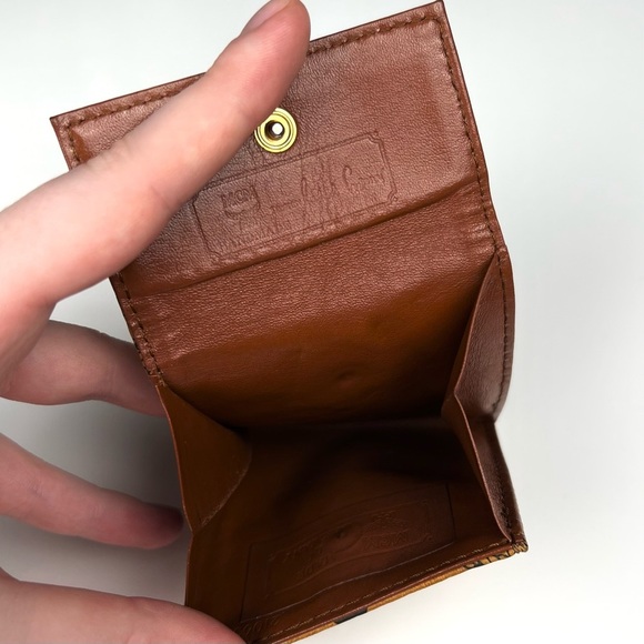 MCM Coin Wallet - Picture 4 of 9